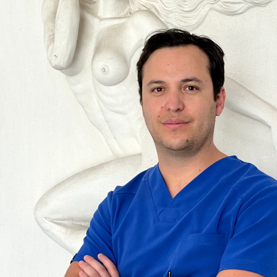 Dr. Irvin Hans  Garduño Rubi 